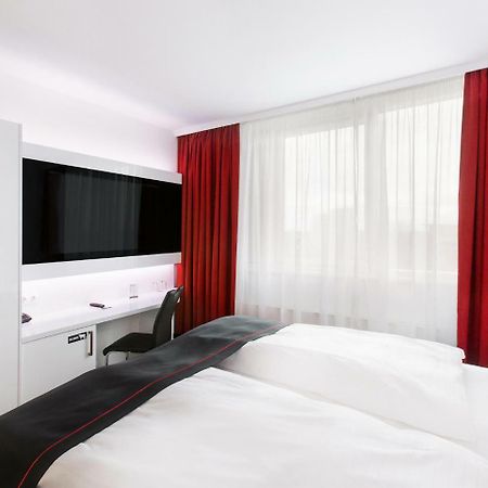 Dormero Hotel Hannover-Langenhagen Airport Bagian luar foto