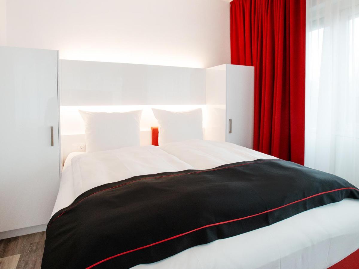 Dormero Hotel Hannover-Langenhagen Airport Bagian luar foto