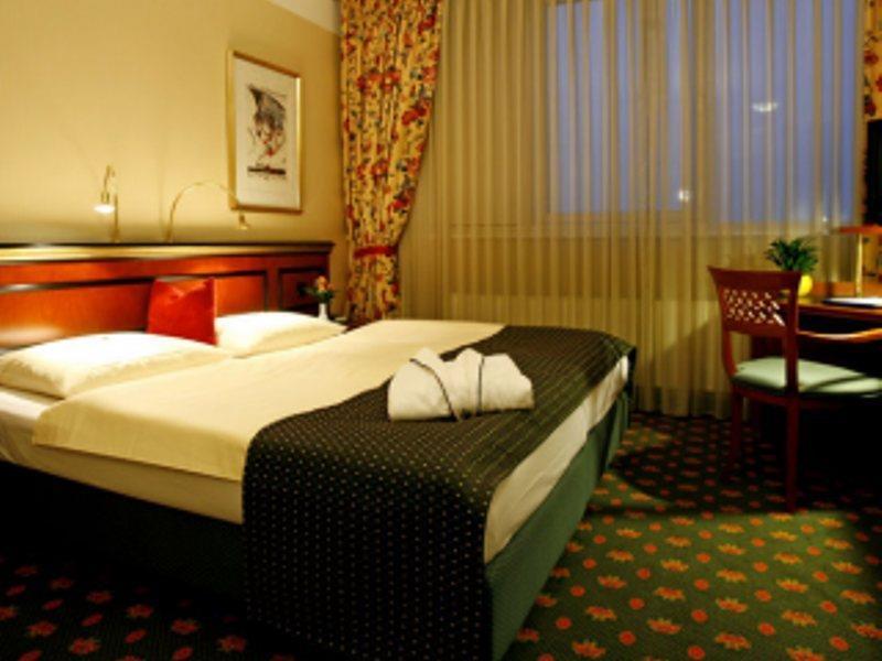 Dormero Hotel Hannover-Langenhagen Airport Bagian luar foto